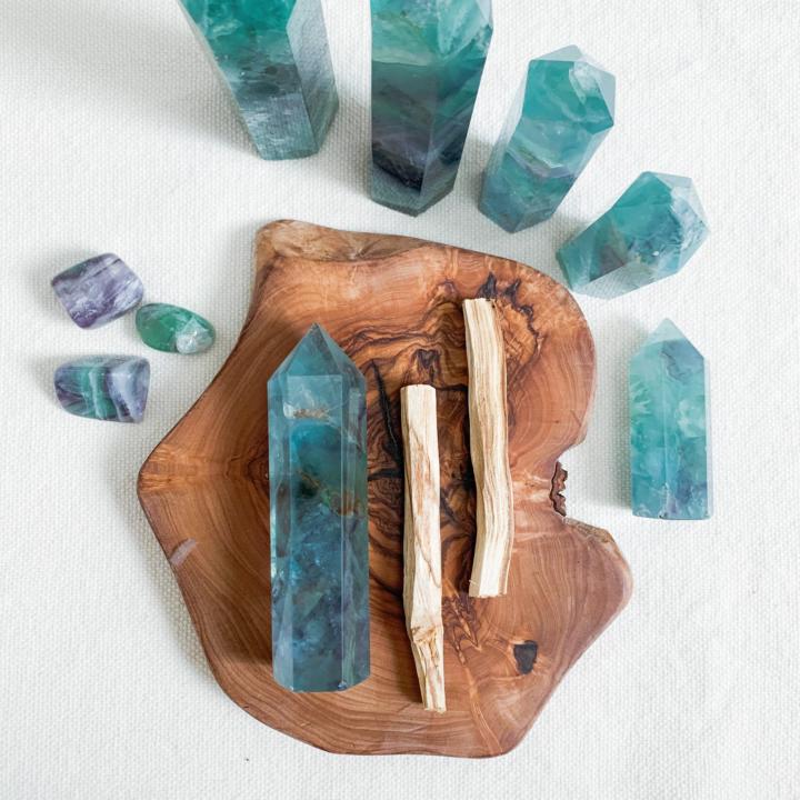 💎 Crystal + Code of the Week 🌿