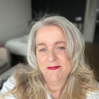 Lisa Wyatt