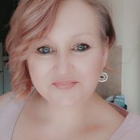 Suzanne Douglas
