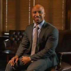 Lorenzo Banks