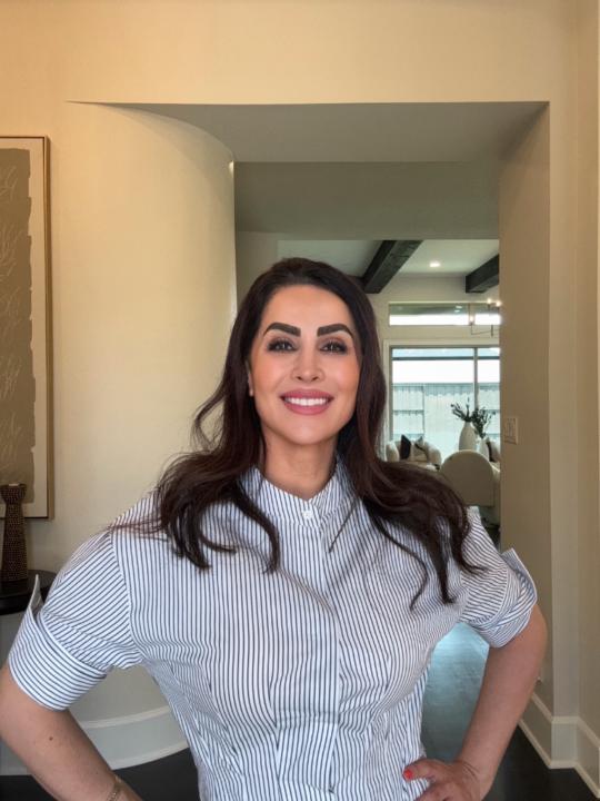 Neda Dameshghi