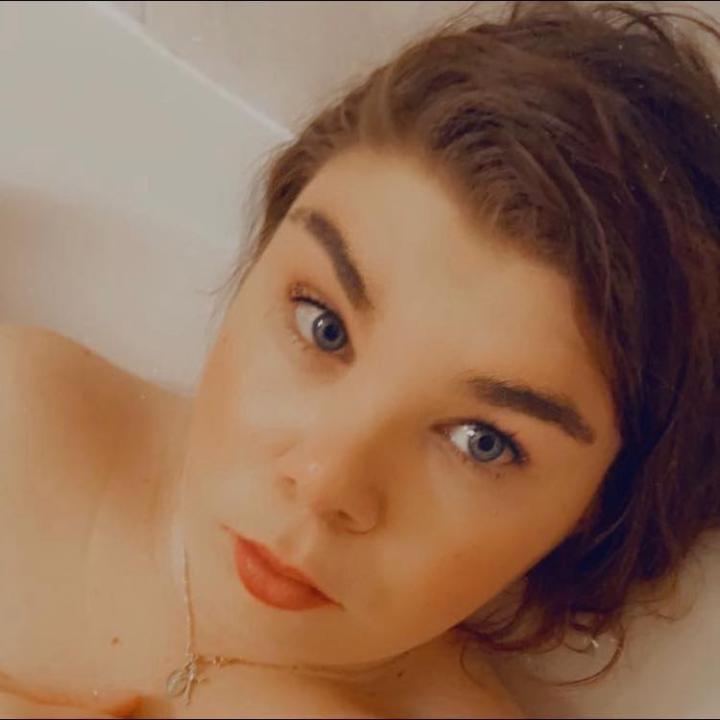 Kayla Kirshner