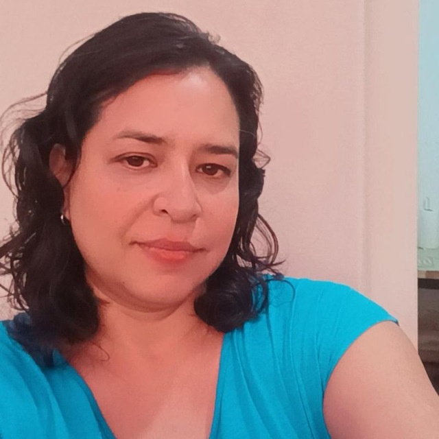 Lorena Paredes