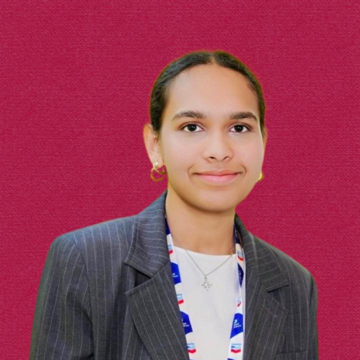 Alina Vinay