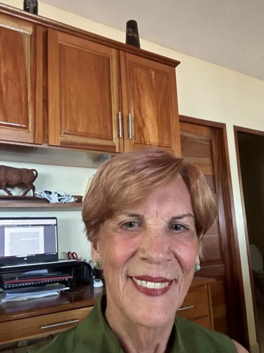 Shellie Leon