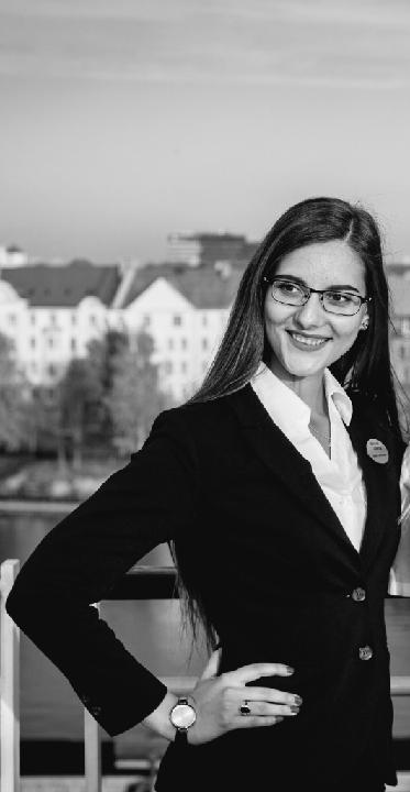 Vineta Gajevska-Apinīte