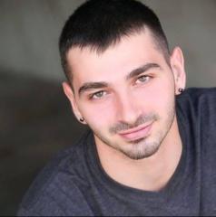 Alex Wolf