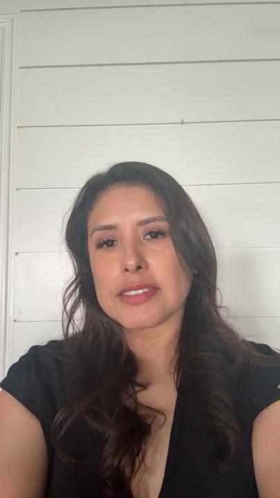 Nelly De los angeles