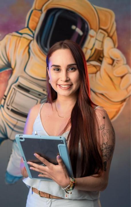 Laura Barrios