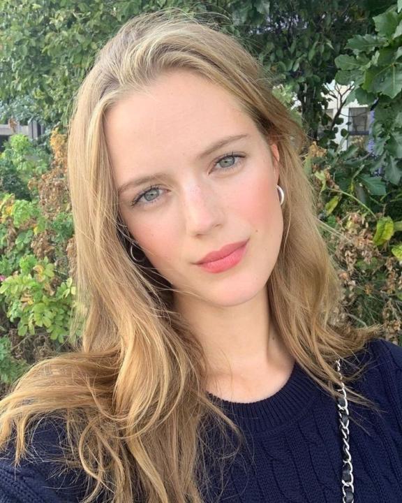 Esther Mimi