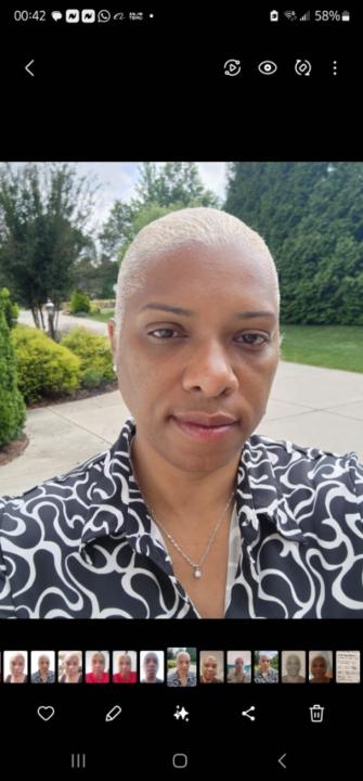 Nicole Davis