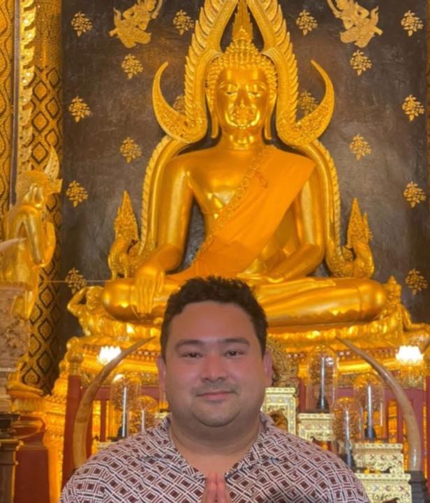 Es Maneesuwan