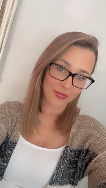 Leanne Davies