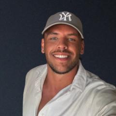 Daniel Kuhn