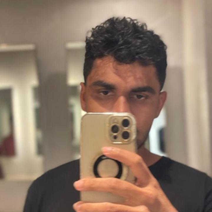 Lavindu Hasaral
