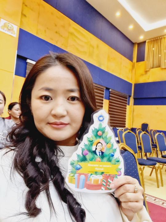 Уранцэцэг Содном