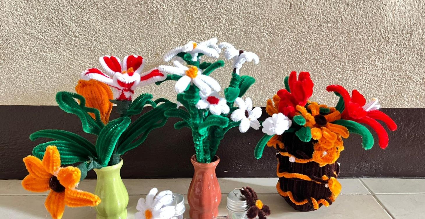 Basic pipe cleaner flower making