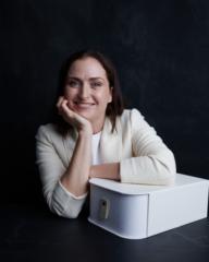 Heidi Melville