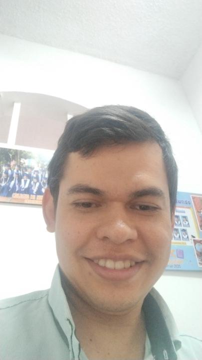 Andrés Fernando Carlier Galeano