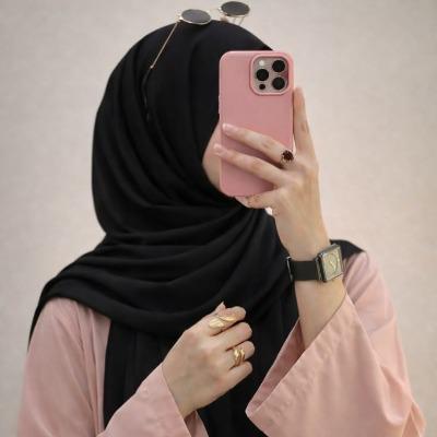 Zunaira G
