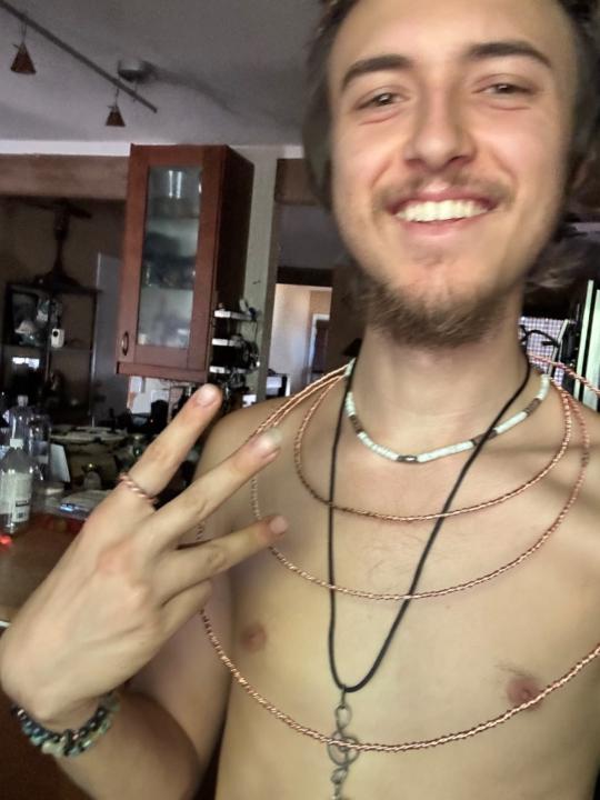 Shaman Askew