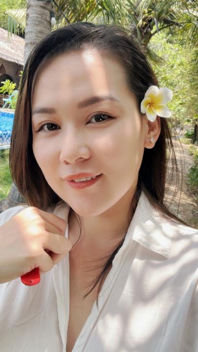 Nhung Le