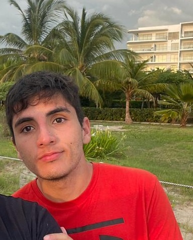 Andrés González