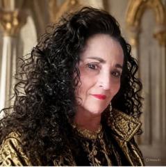 Doris González