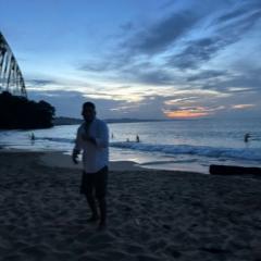 Alexander De La Sera