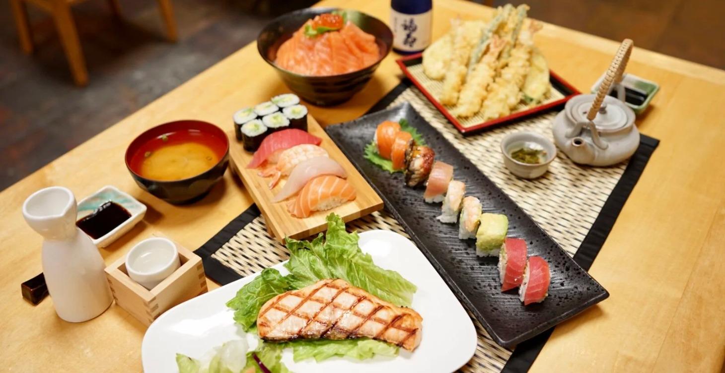 🍜 Real-Life Japanese: At a Restaurant