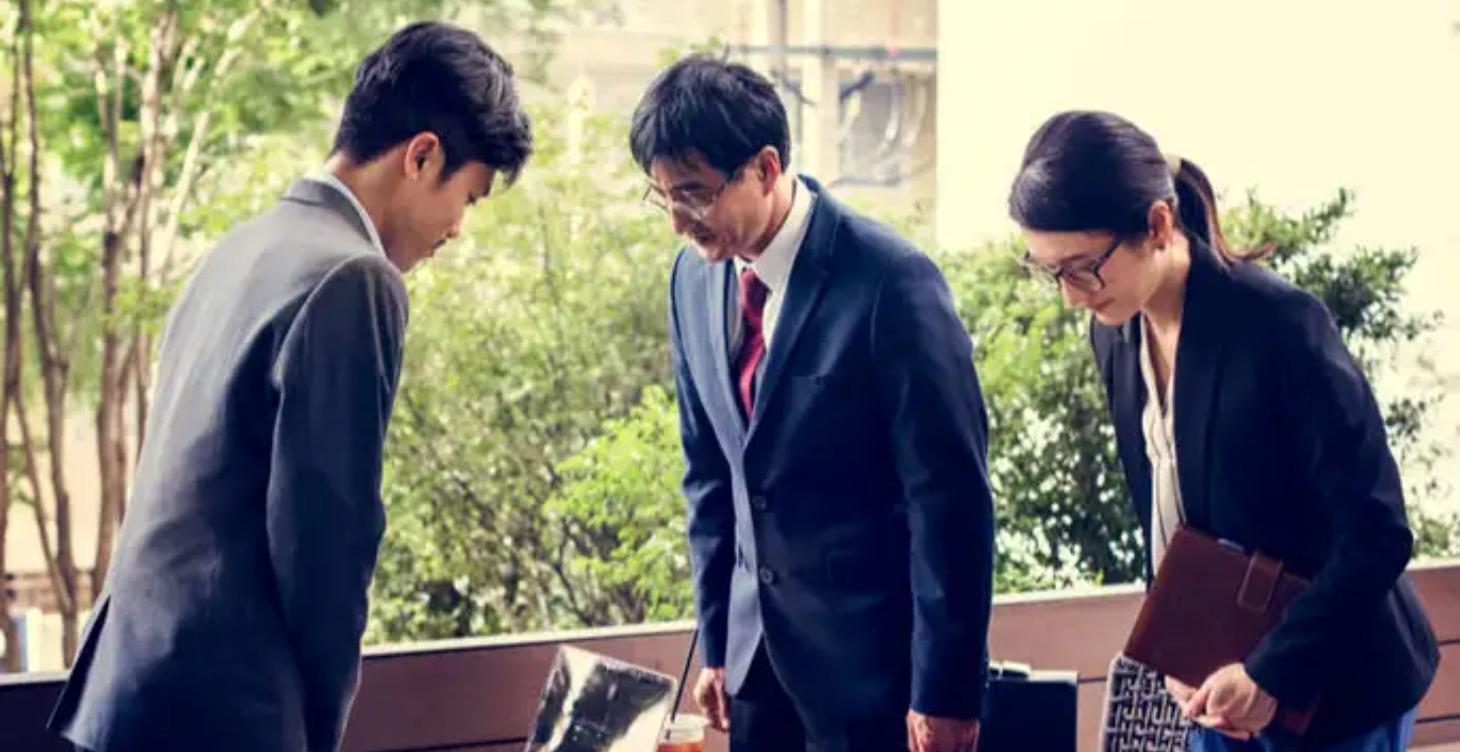 Introducing Yourself & Introducing Others