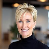 Kathy Heshelow