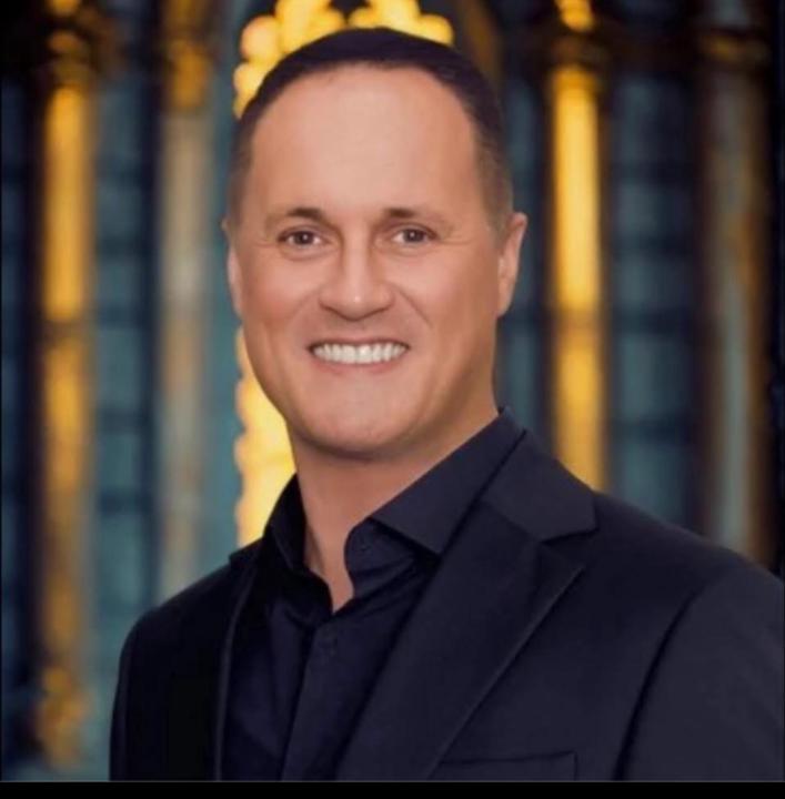 Darrell Harlow-Curtis