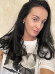 Моника Маринова