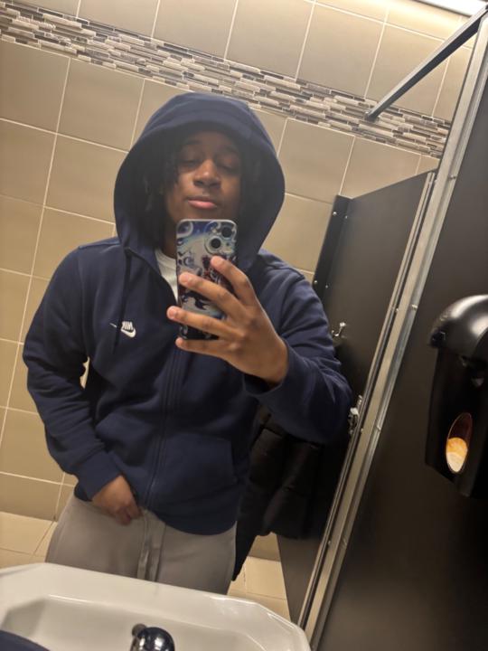 Devin R