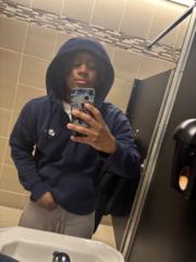 Devin R