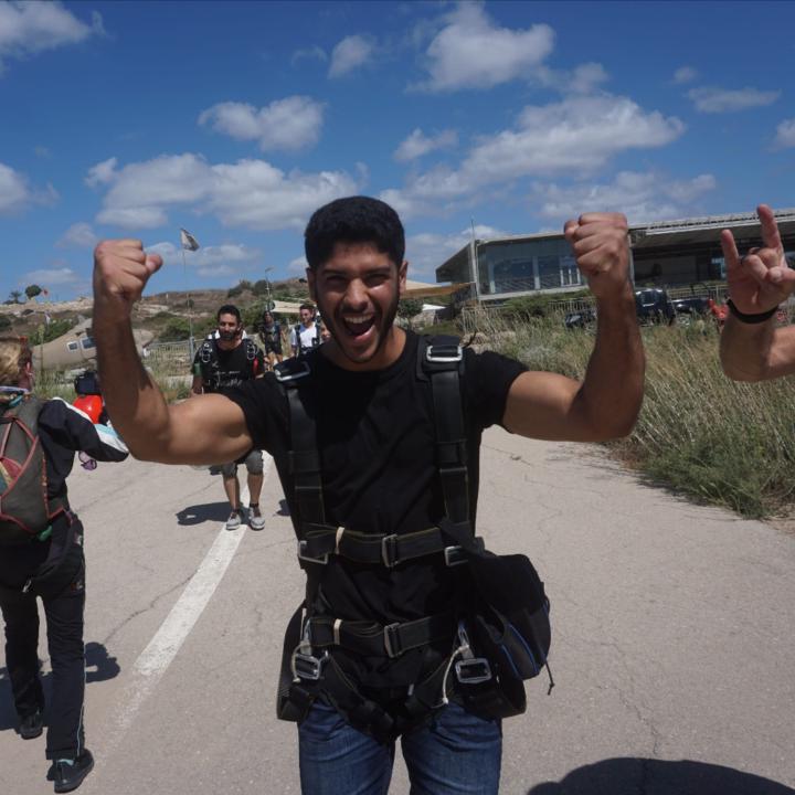 ליאור אהרון