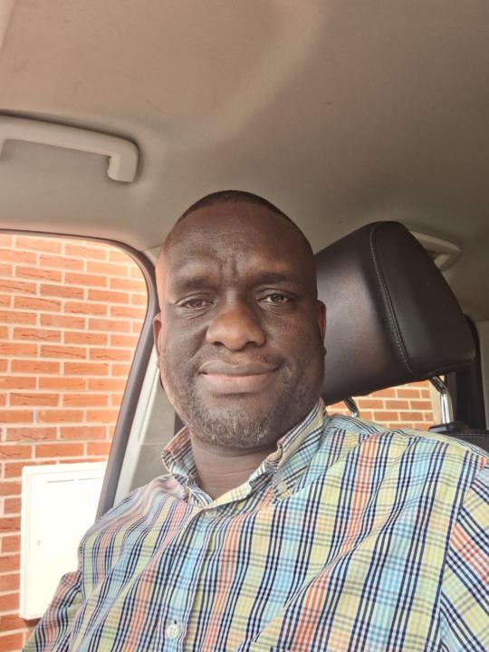 Justin Chidemo Muchazivepi