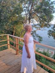 Ирена Николова