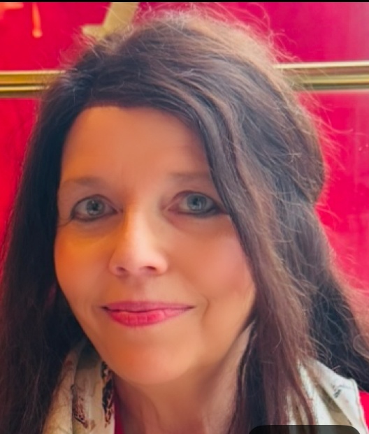 Paula Hunt