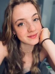 Chloe S