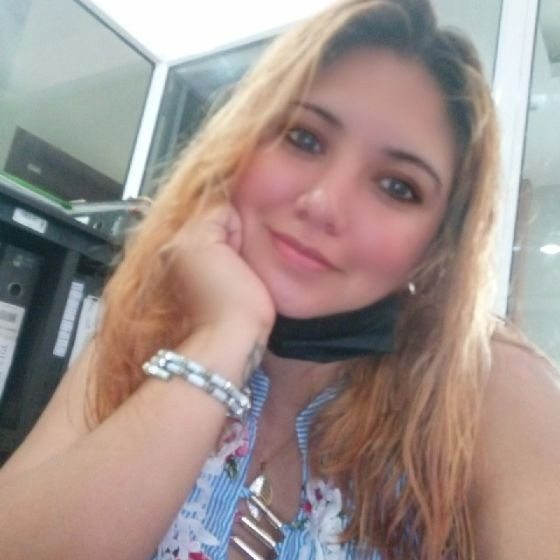 Stephania Alomía