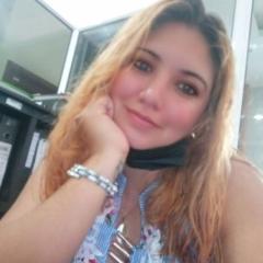 Stephania Alomía