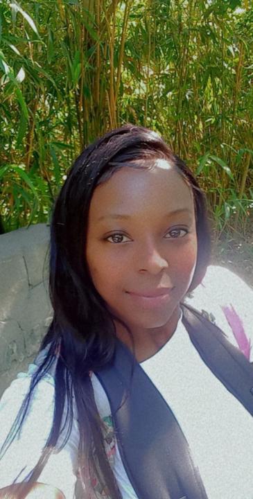 Linzy Jones