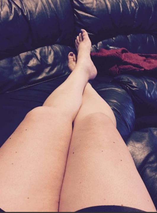 I love nails and feet painted