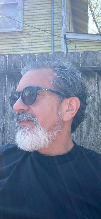 Simon Cruz