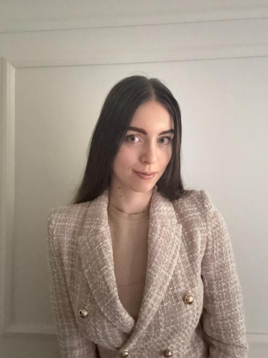 Catherine Szendroi