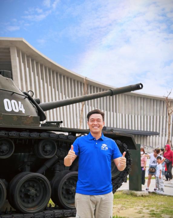 Thắng Lê