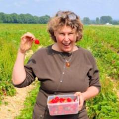 Nicole van den Brink