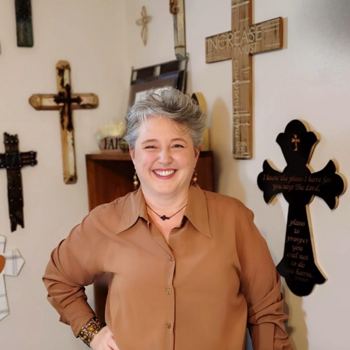 Lesa Dale